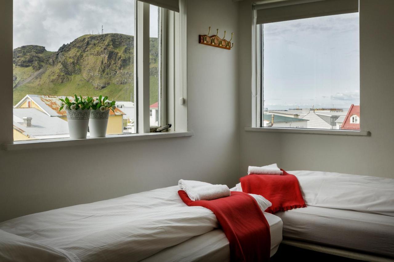 Guesthouse Sunnuholl Vestmannaeyjar Esterno foto